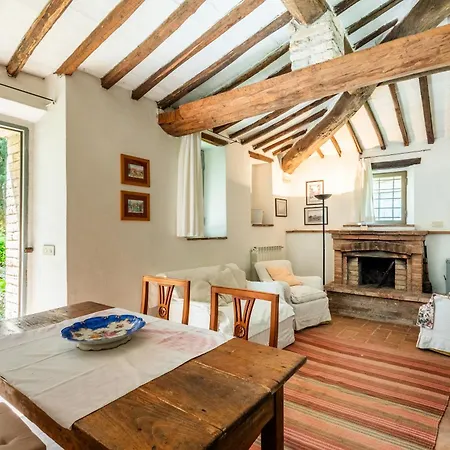 Çiftlik konaklama Az Agr Castello Di Grotti *