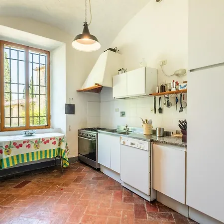 Az Agr Castello Di Grotti مزرعة للإقامة