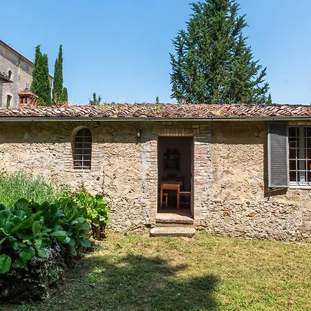 Az Agr Castello Di Grotti