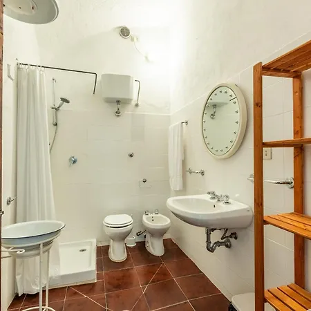 Feriegård Az Agr Castello Di Grotti *